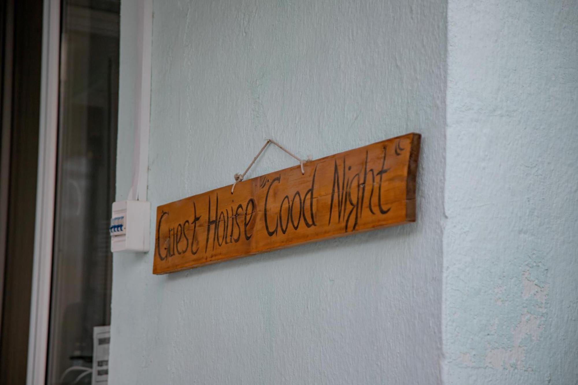 Hotel Good Night Jalal-Abad Esterno foto